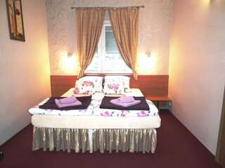 Отели типа «постель и завтрак» Villa Bella Casa Ломянки Двухместный номер с 1 кроватью или 2 отдельными кроватями-15